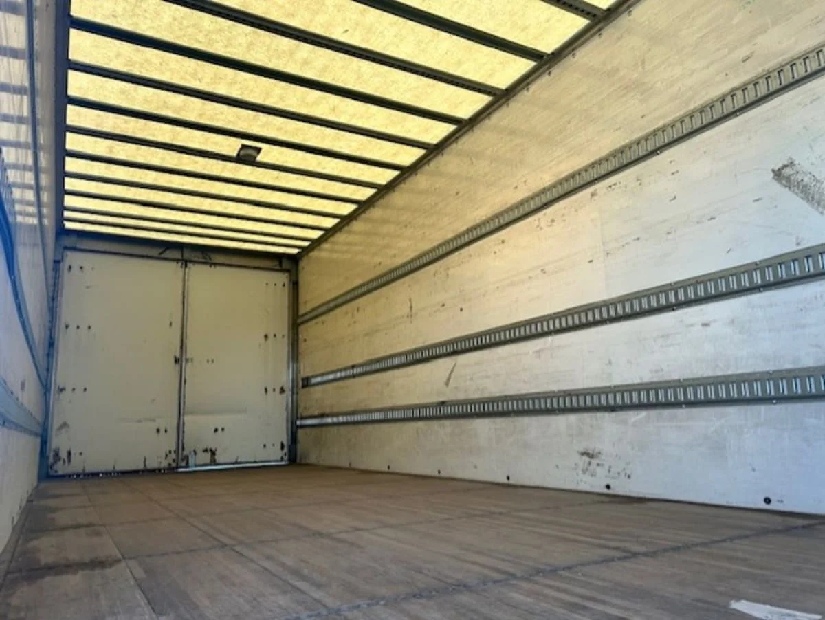 2015 Freightliner M2 106 - image 8