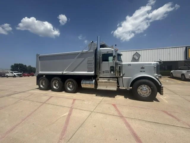 2019 Peterbilt 379 — photo 7