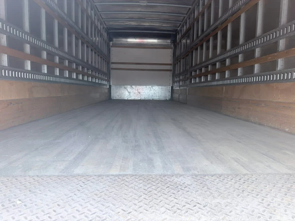 2020 Freightliner M2 106 in Syracuse, NY — photo 8