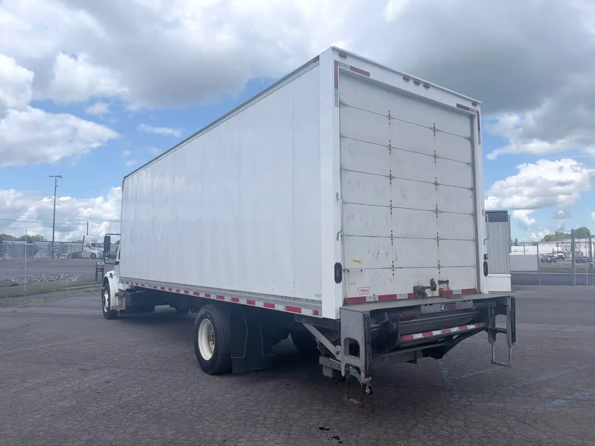 2020 Freightliner M2 106 in Syracuse, NY — photo 6