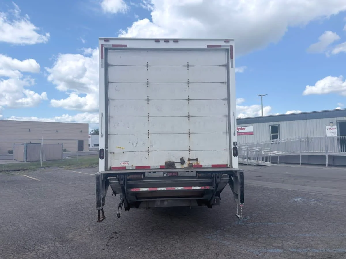 2020 Freightliner M2 106 in Syracuse, NY — photo 5