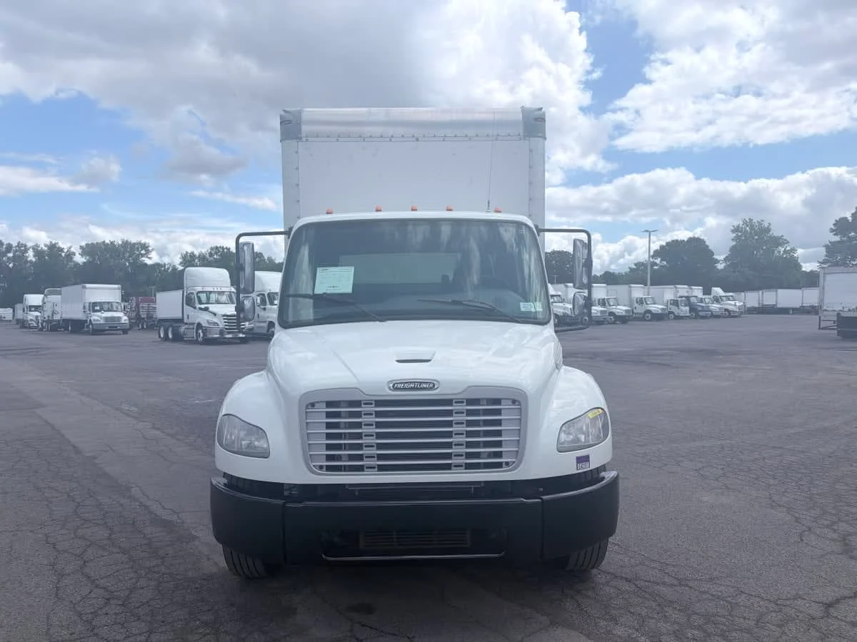 2020 Freightliner M2 106 in Syracuse, NY — photo 2