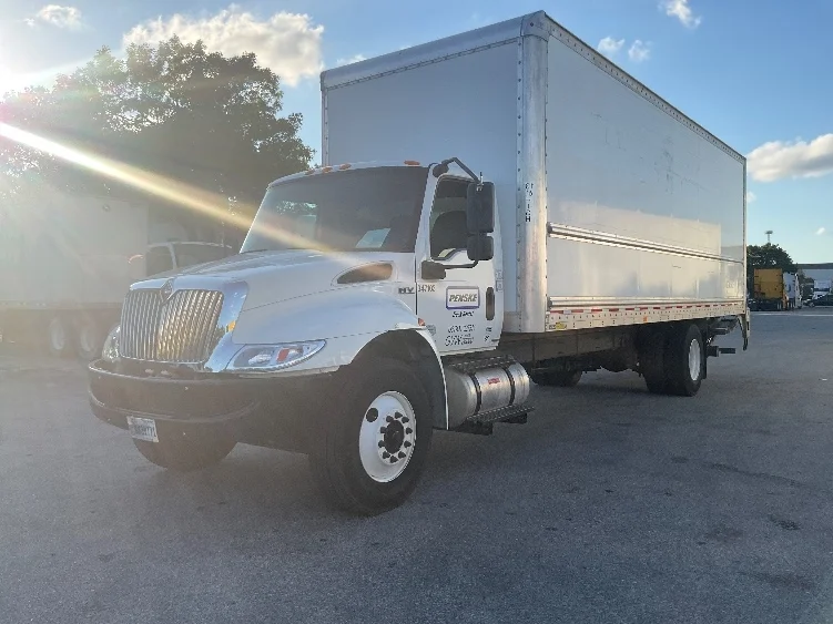 2020 International MV - image 3