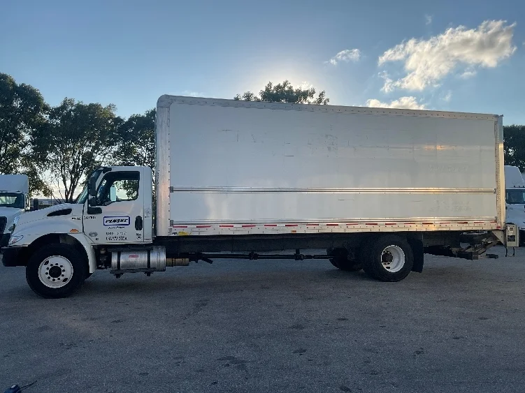 2020 International MV - image 4