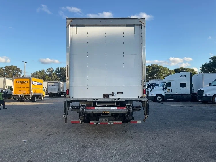 2020 International MV - image 7