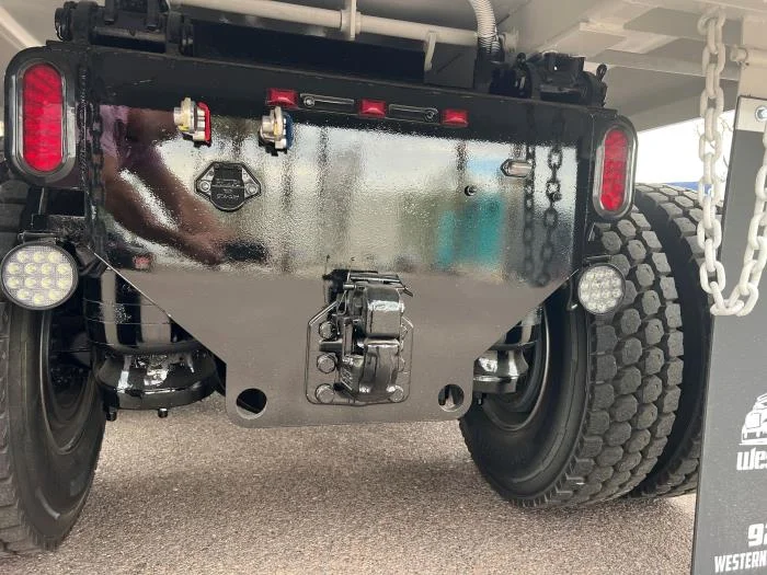 2026 Peterbilt 548 - image 14