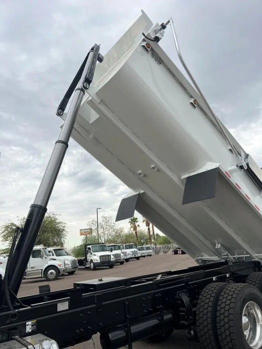 2026 Peterbilt 548 - image 18