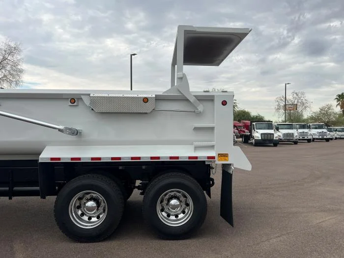 2026 Peterbilt 548 - image 15