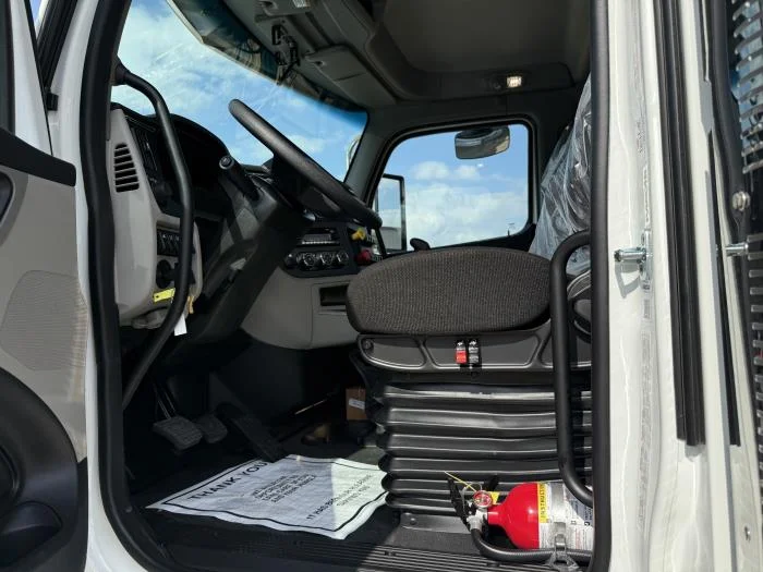 2026 Peterbilt 589 - image 33