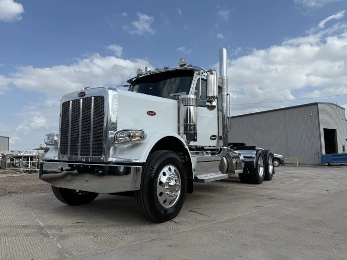 2026 Peterbilt 589 - image 4
