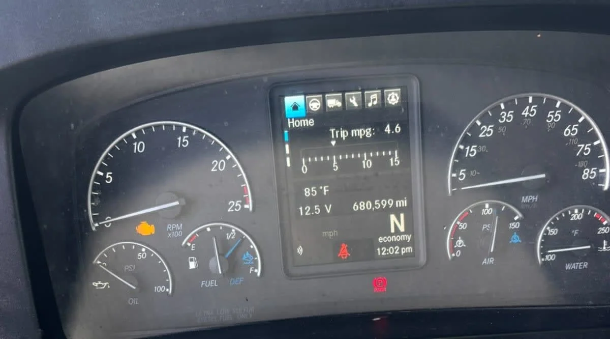 2022 Freightliner Cascadia in Atlanta, GA — photo 4