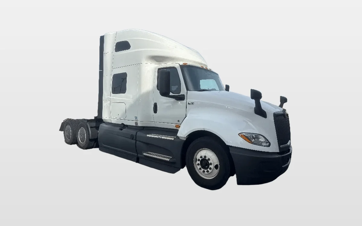 2023 International LT - image 1