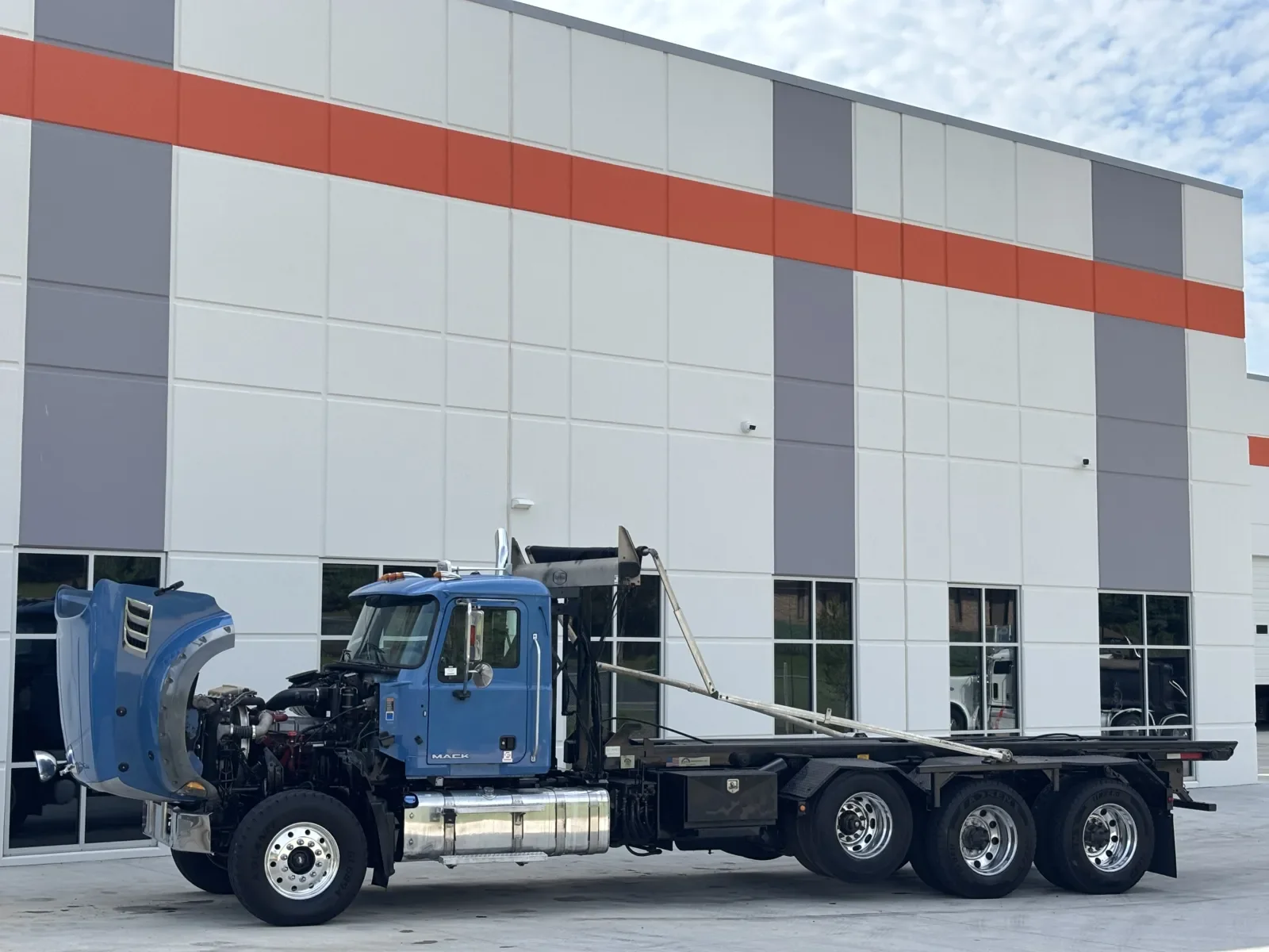 2015 Mack Granite in Greer, SC — photo 10