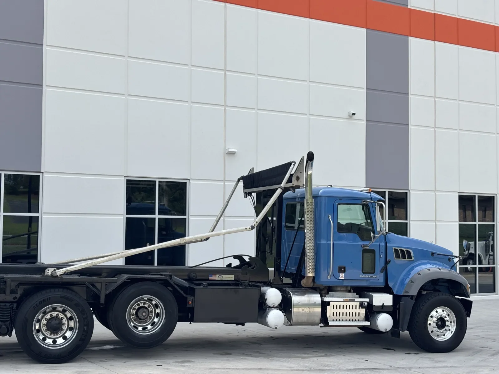 2015 Mack Granite in Greer, SC — photo 7