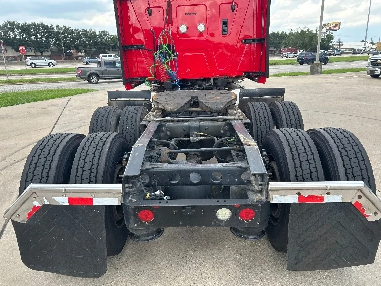 2017 International LoneStar - image 6