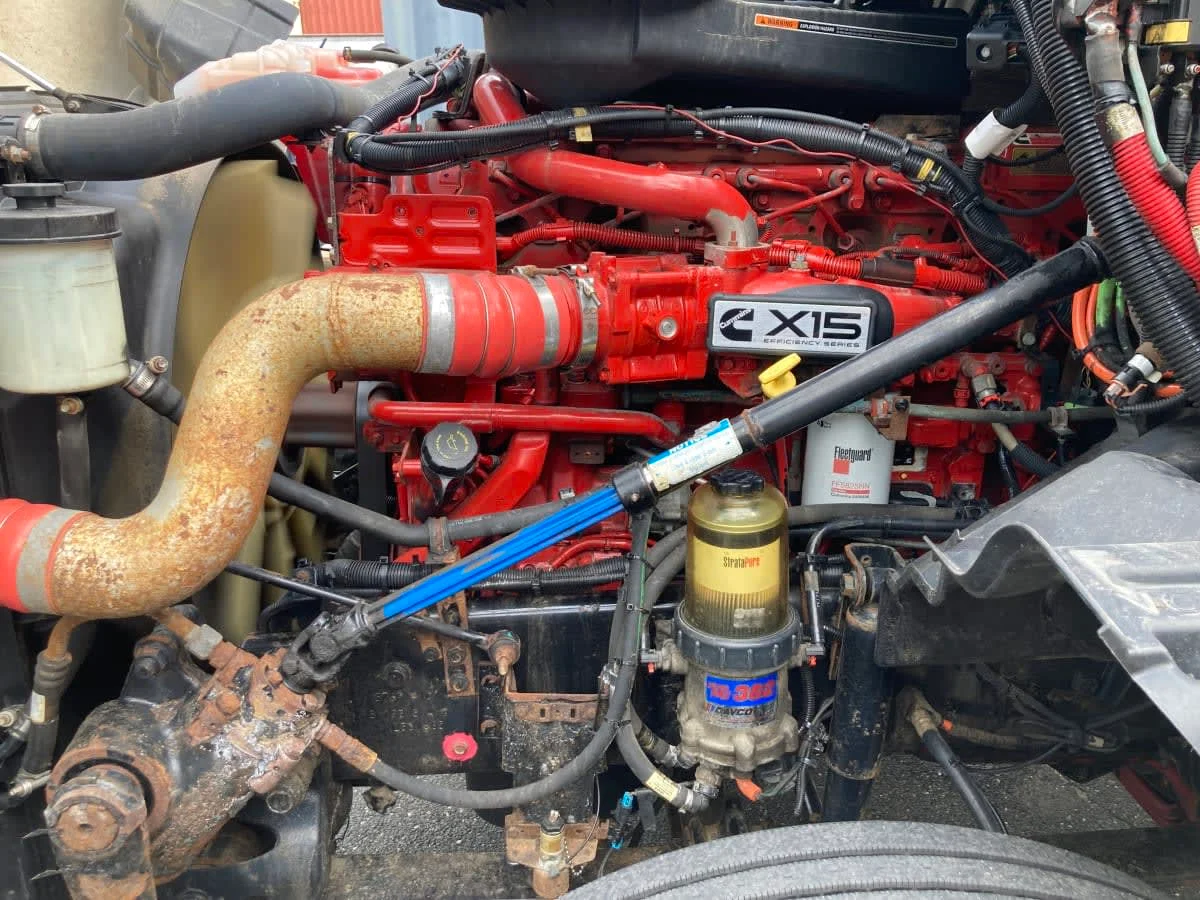 2019 International LT in Springfield, MA — photo 9