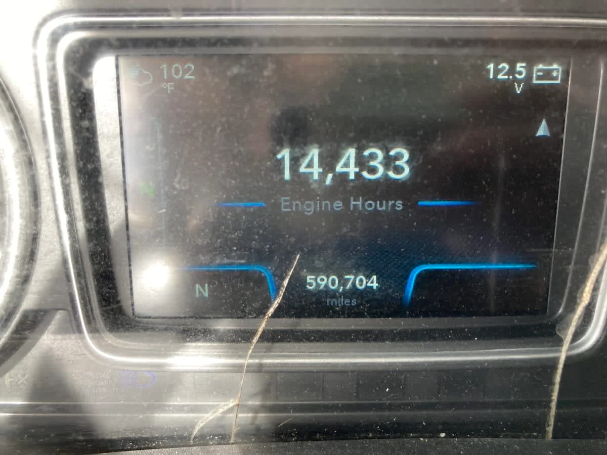 2019 International LT in Springfield, MA — photo 14