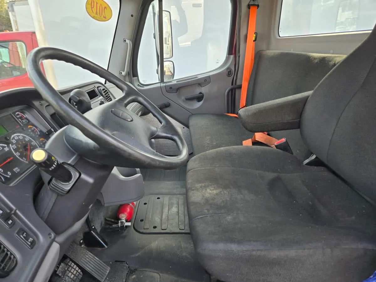2019 Freightliner M2 106 in Bensalem, PA — photo 7