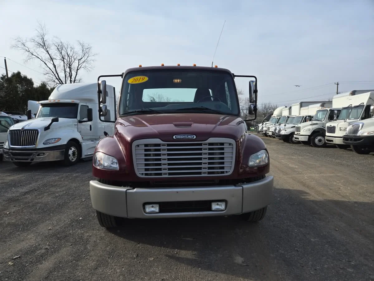 2019 Freightliner M2 106 in Bensalem, PA — photo 2