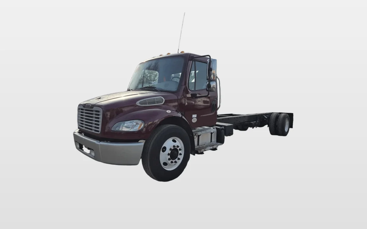 2019 Freightliner M2 106 - image 1