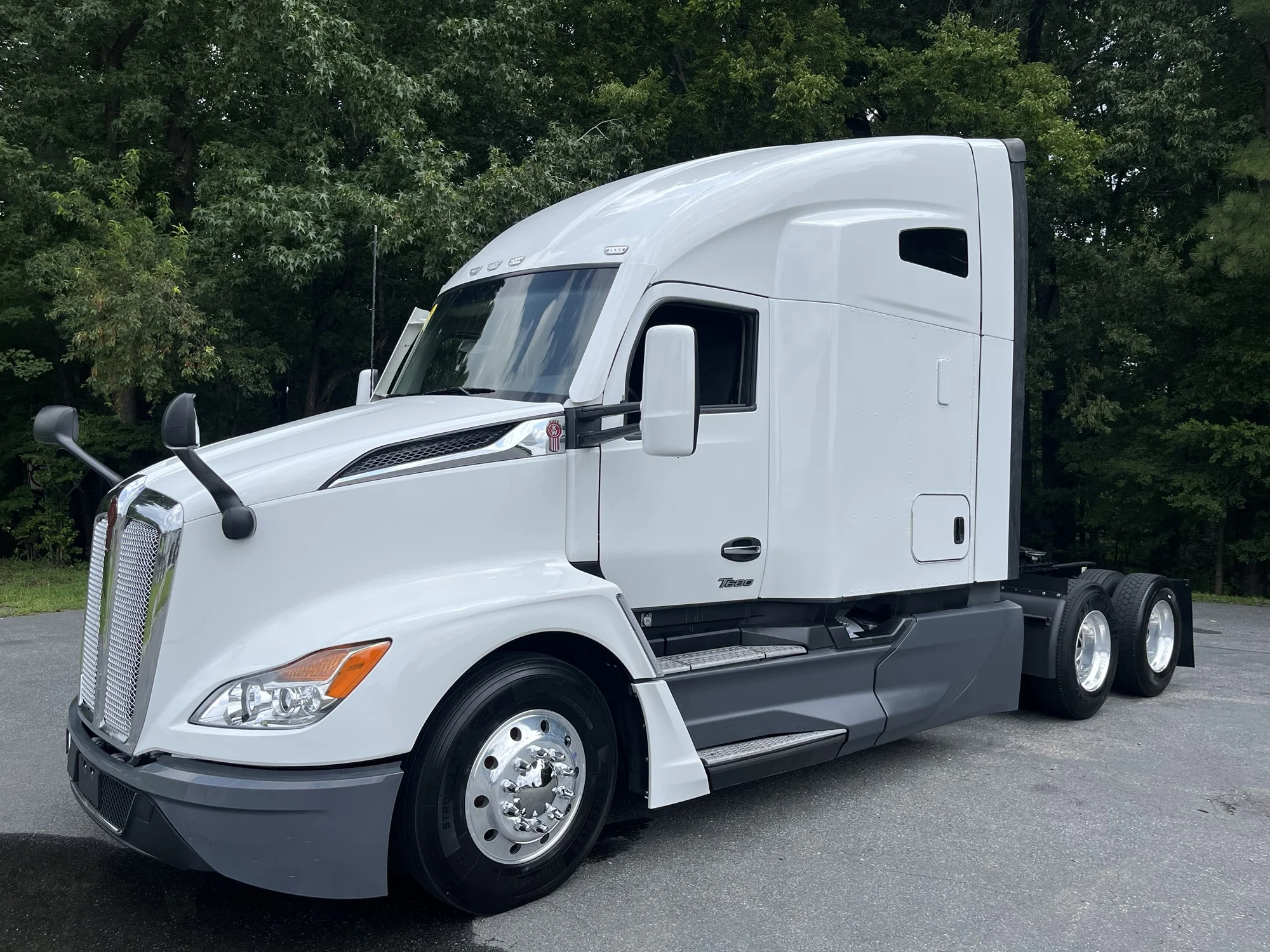 2023 Kenworth T680