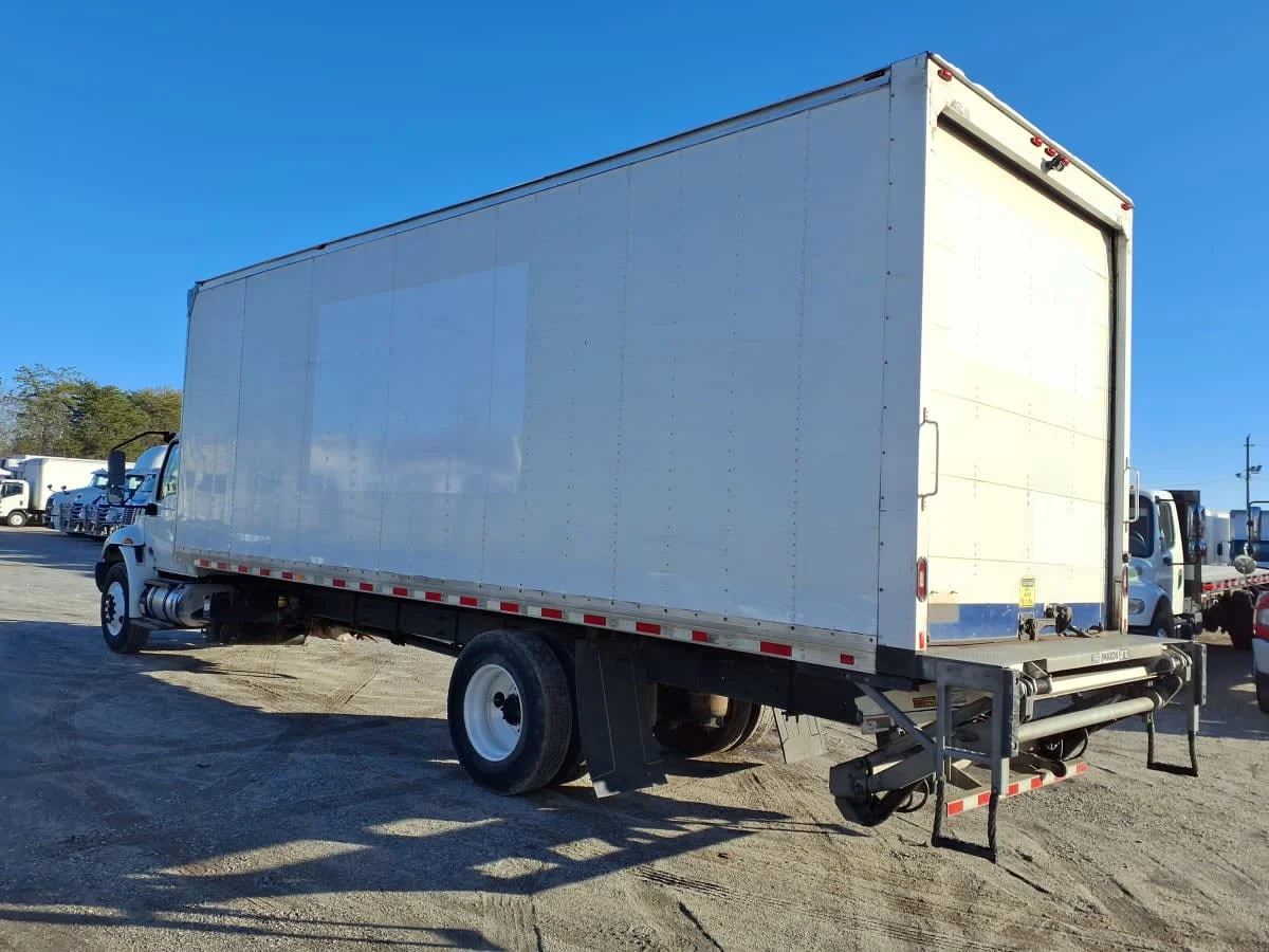 2020 International MV - image 6