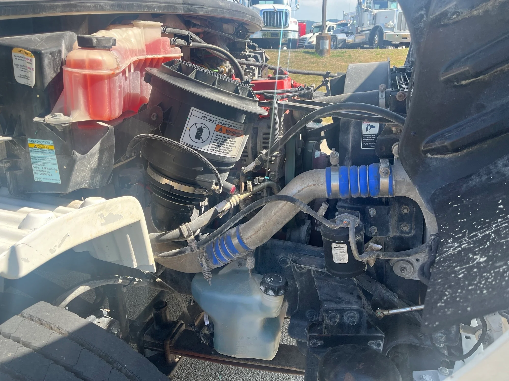 2016 Freightliner M2 106 - image 8