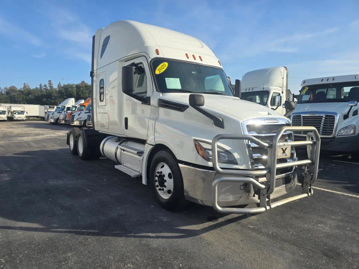 2020 Freightliner Cascadia