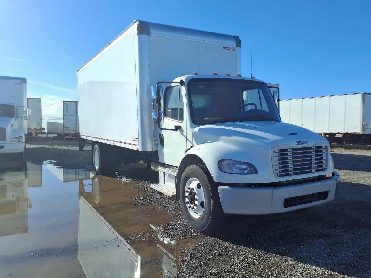 2020 Freightliner M2 106 - image 3