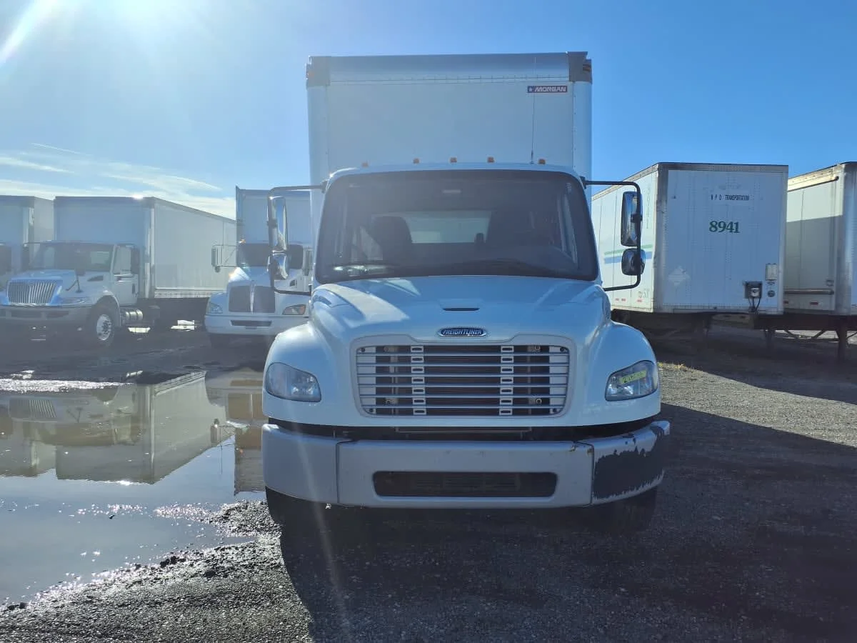 2020 Freightliner M2 106 in Taylor, MI — photo 2