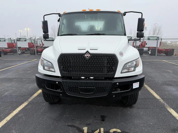 2025 International MV - image 7