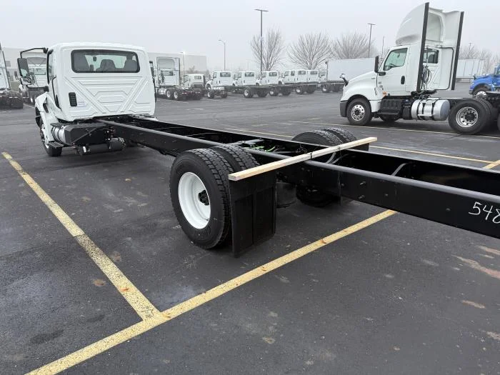 2025 International MV - image 6