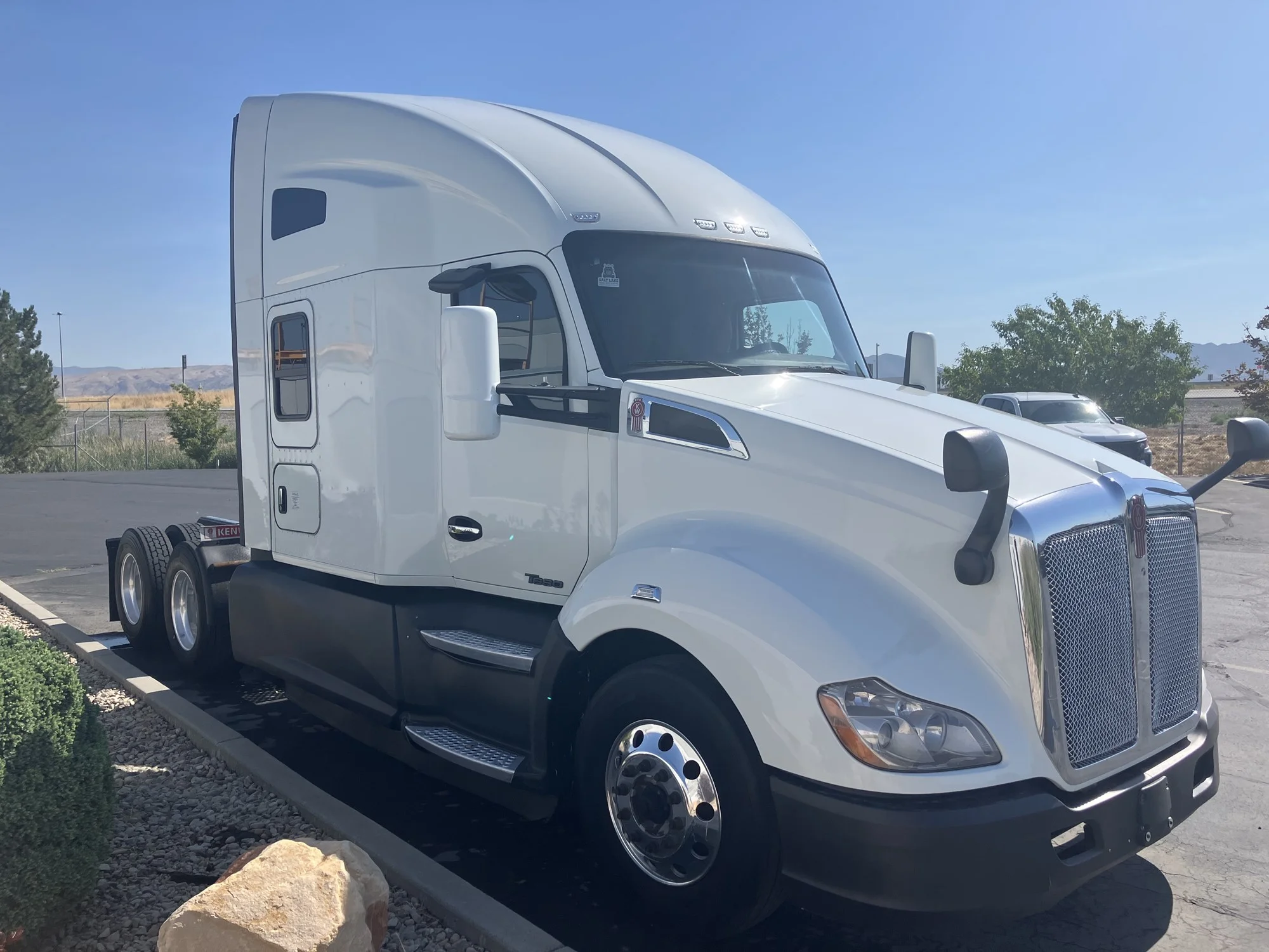 2021 Kenworth T680 in Salt Lake, UT — photo 4