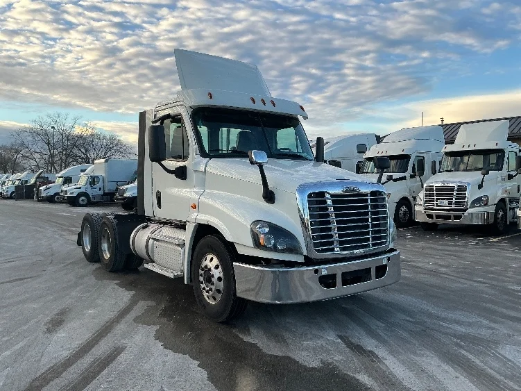 2019 Freightliner Cascadia in La Porte, IN