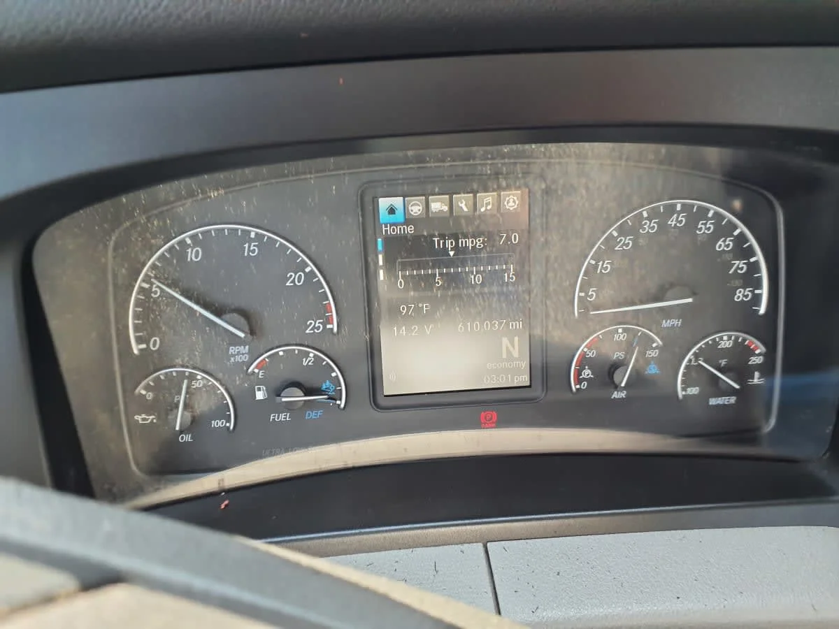 2021 Freightliner Cascadia in Springfield, MA — photo 9