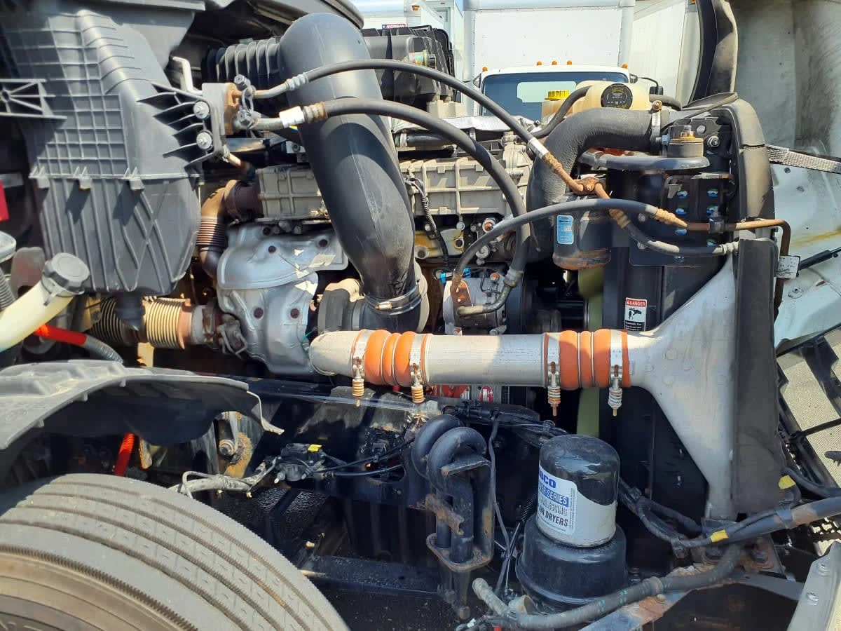 2021 Freightliner Cascadia in Springfield, MA — photo 11