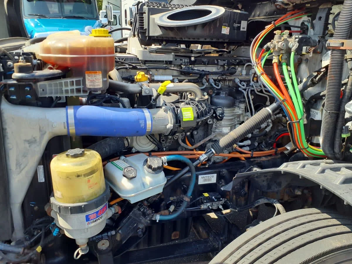2021 Freightliner Cascadia in Springfield, MA — photo 8
