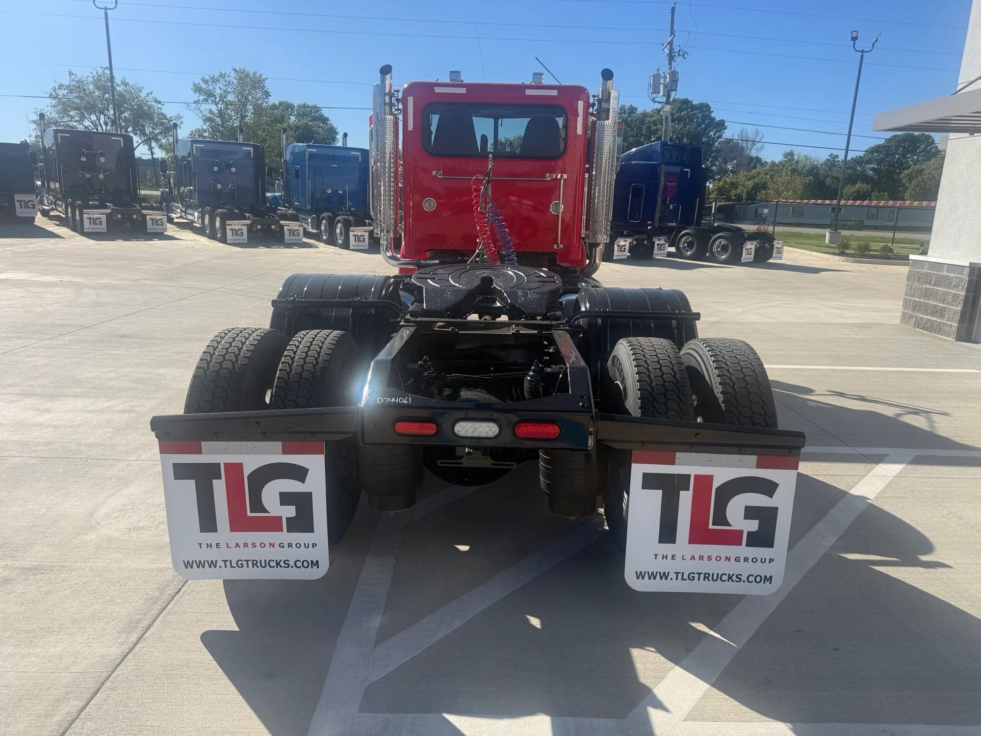 2021 Peterbilt 389 in Lowell, AR — photo 4