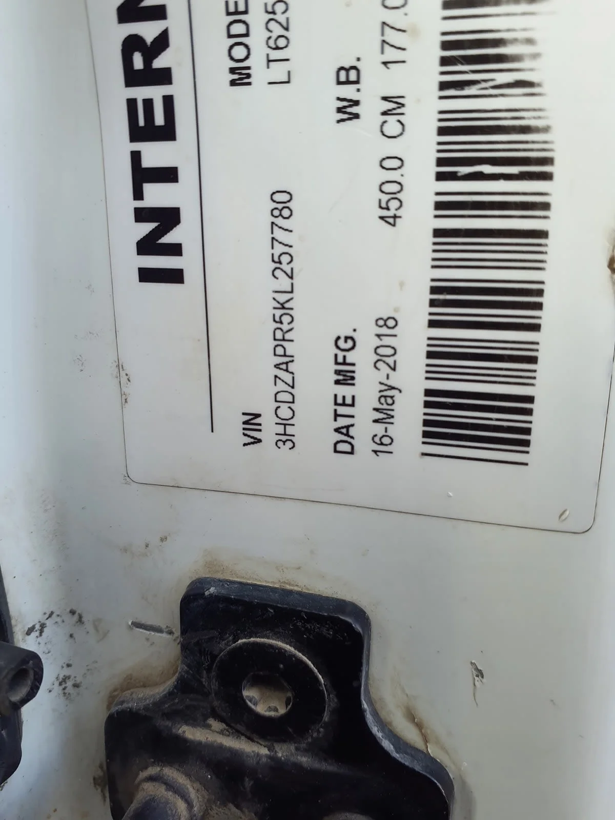 2019 International LT in Oak Creek, WI — photo 10