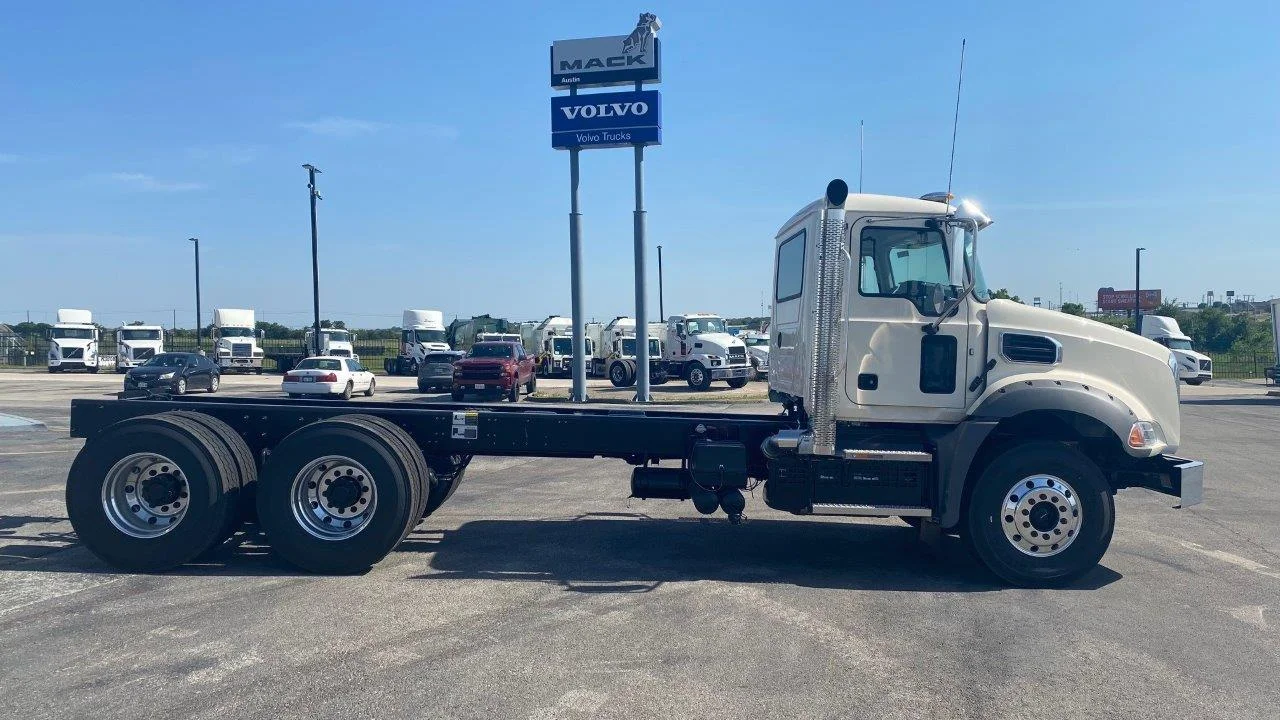 2026 Mack Granite in Austin, TX — photo 6