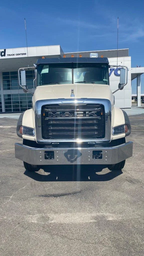 2026 Mack Granite in Austin, TX — photo 8