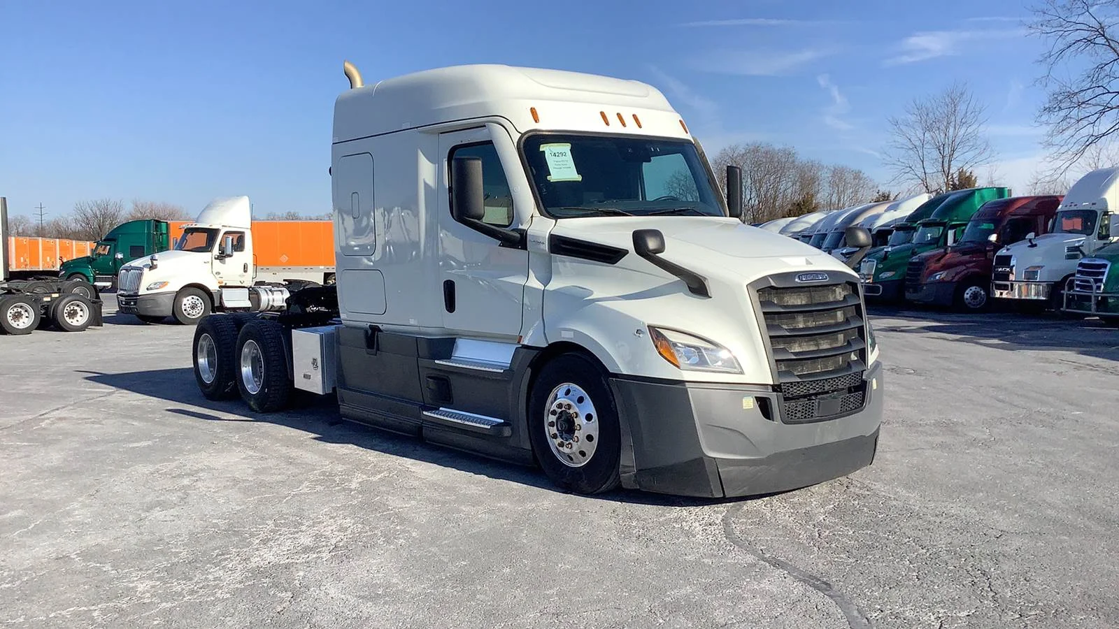 2022 Freightliner Cascadia in Carlisle, PA
