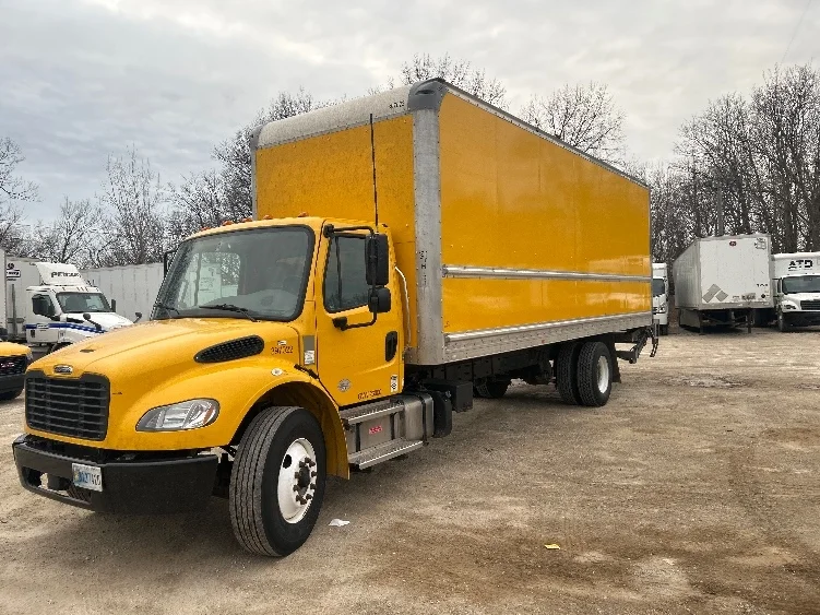2022 Freightliner M2 106 - image 3