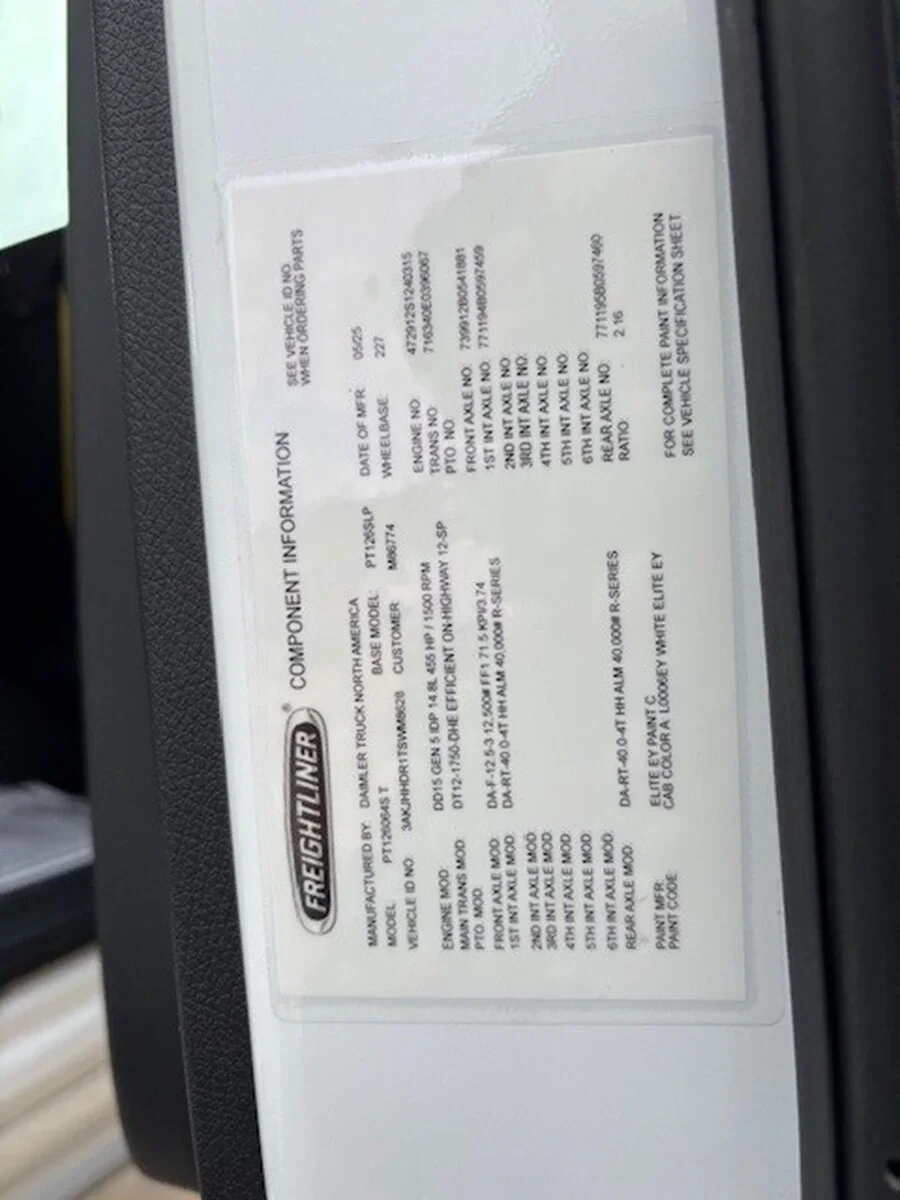 2026 Freightliner Cascadia - image 20