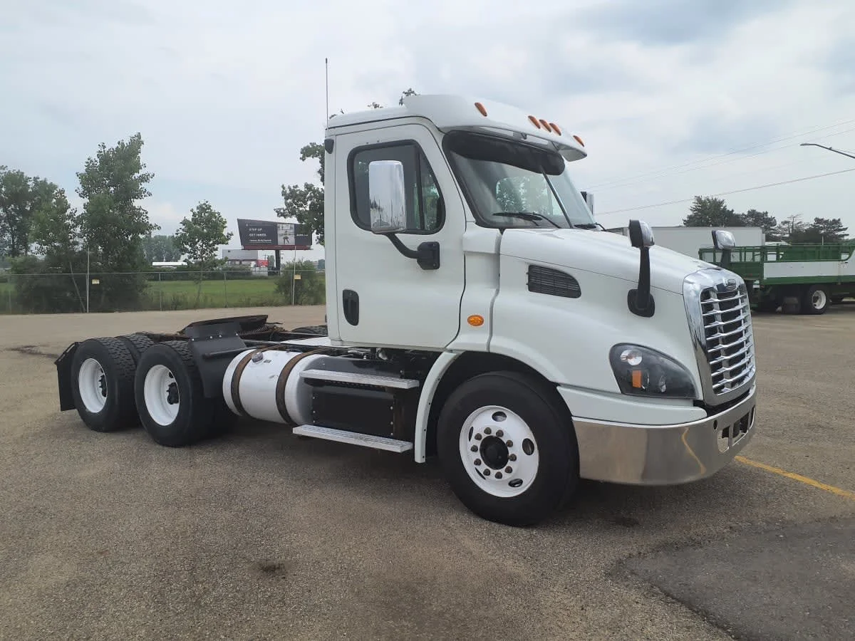 2018 Freightliner Cascadia in Ashland, VA — photo 3