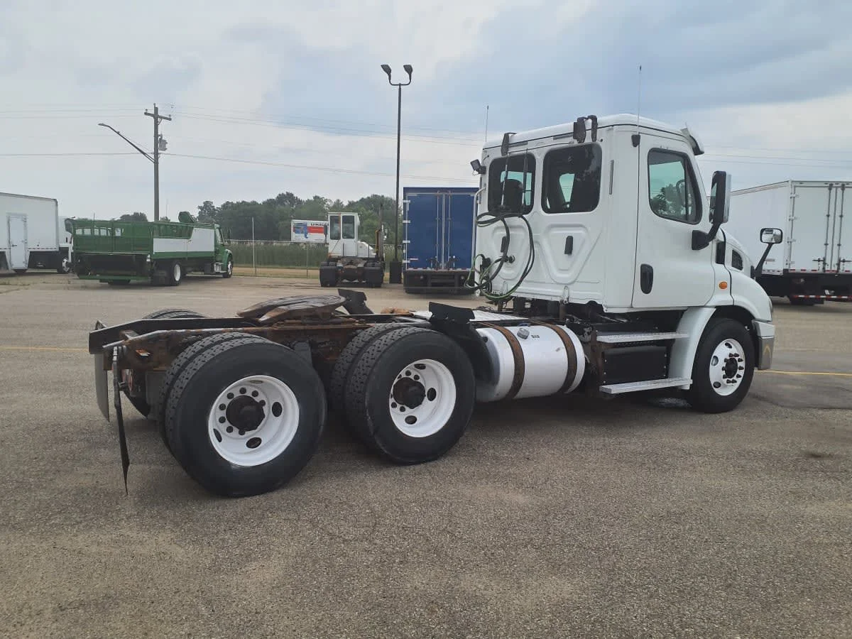 2018 Freightliner Cascadia in Ashland, VA — photo 4