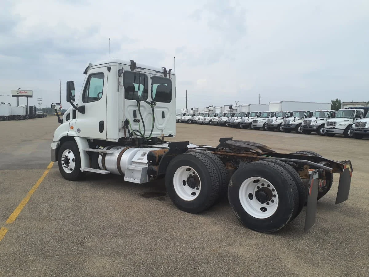 2018 Freightliner Cascadia in Ashland, VA — photo 6