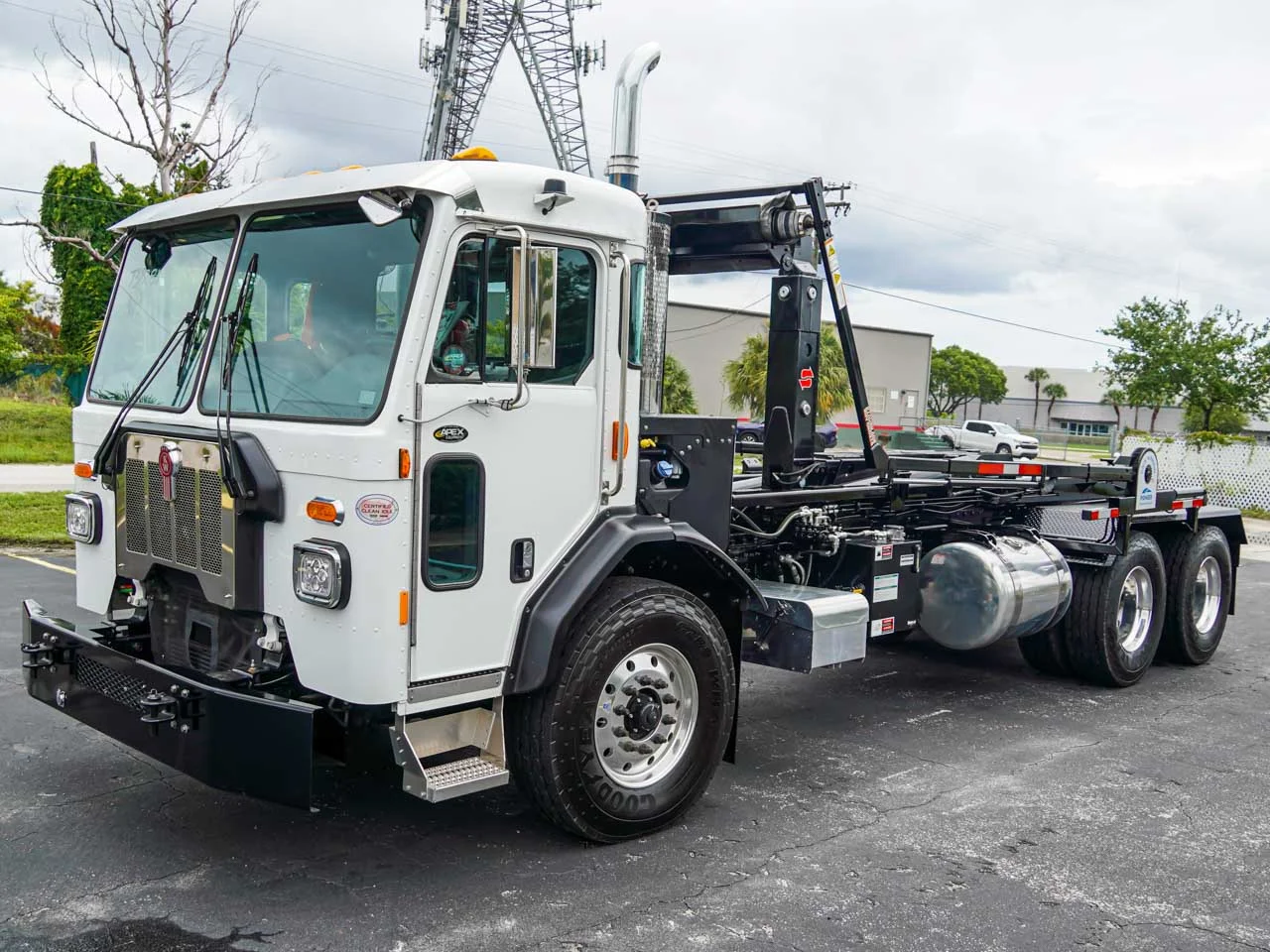 2025 Kenworth — photo 2