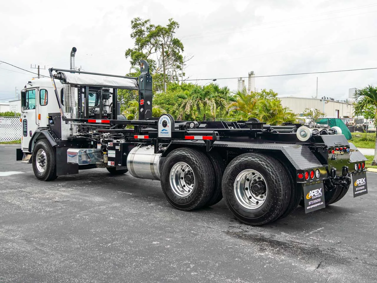 2025 Kenworth — photo 4