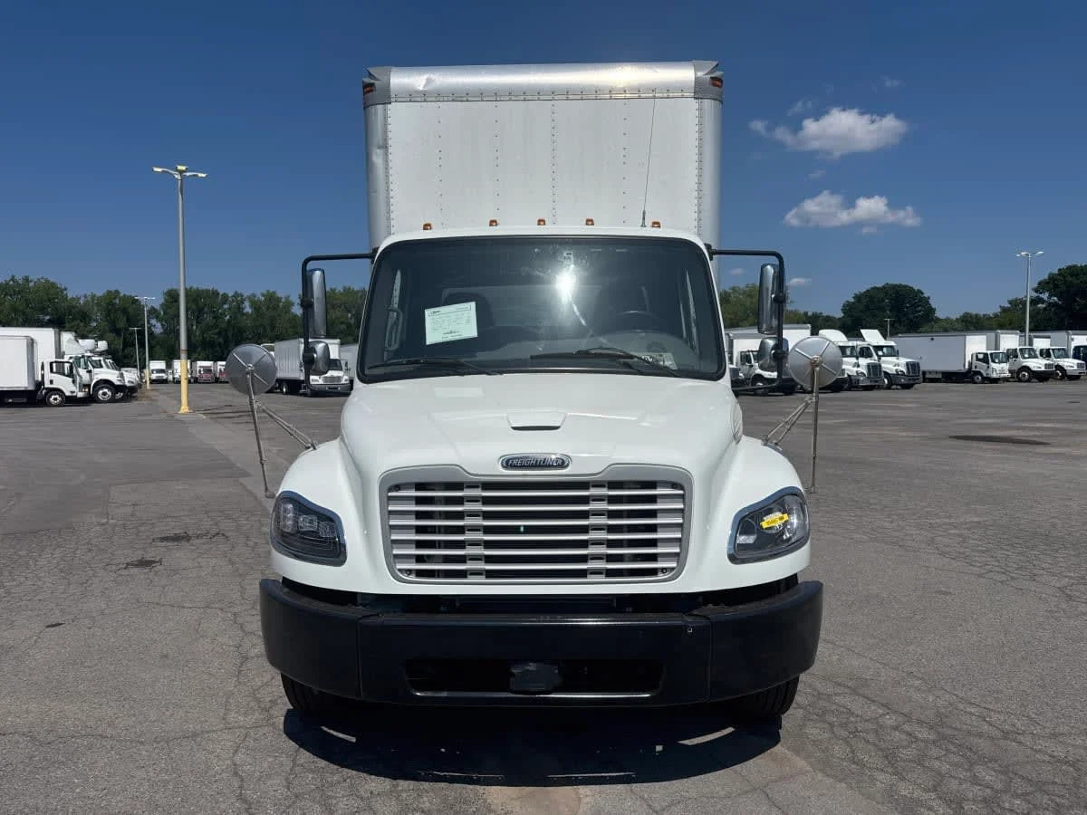 2019 Freightliner M2 106 in Syracuse, NY — photo 2